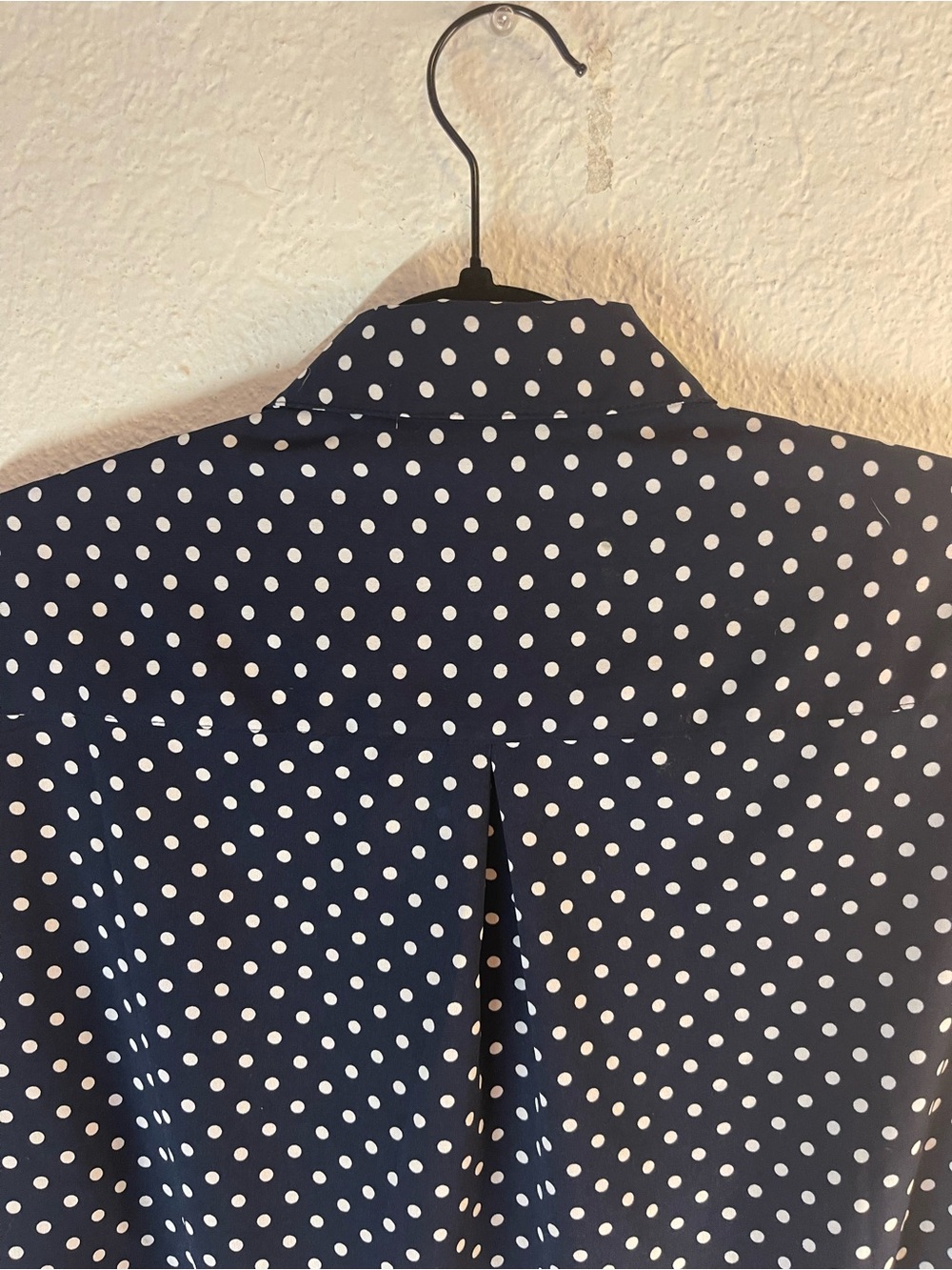 Susan Graver Tie- Front Navy Polka Dot Blouse Size 6 - Picture 4 of 7